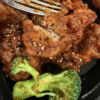 Ni Hao Asian Cafe - CS13. Sesame Style Beef (But seriously, where's the beef?) - Sushi Bars Near Me - Elmhurst, Illinois Ni Hao Asian Cafe - CS13. Sesame Style Beef (But seriously, where's the beef?) - Sushi Bars Near Me - Elmhurst, Illinois