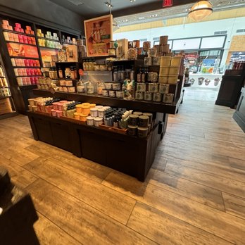 Bath & Body Works - Cosmetics & Beauty Supply Near Me - Northridge, California Bath & Body Works - Cosmetics & Beauty Supply Near Me - Northridge, California
