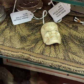 Lander Street Vintage - Used, Vintage & Consignment Near Me - Seattle, Washington Lander Street Vintage - Used, Vintage & Consignment Near Me - Seattle, Washington