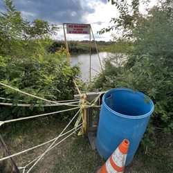 Coconut Grove Dockside Clam Bar - Dock entrance blocked off.