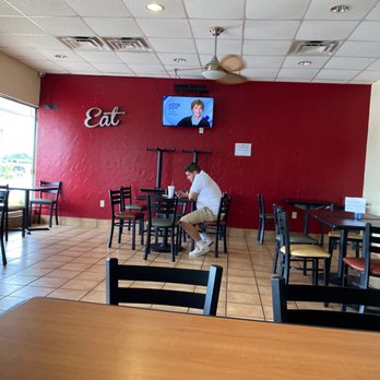Fuego Burger - Sitting area - Burgers Near Me - Fort Worth, Texas