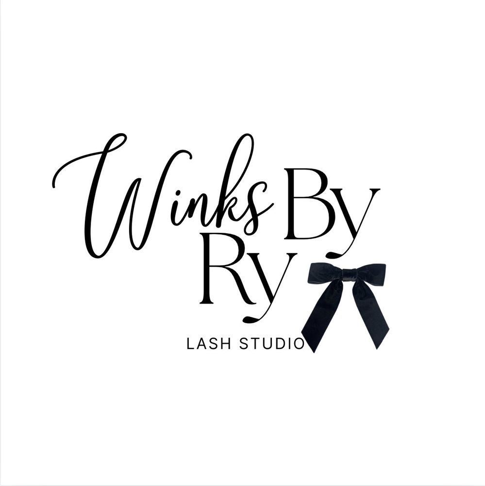Winks By Ry Lash Studio Logo
