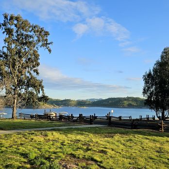 Millerton Lake State Recreation Area - Nice open areas to enjoy the lakeview - Lakes Near Me - Friant, California Millerton Lake State Recreation Area - Nice open areas to enjoy the lakeview - Lakes Near Me - Friant, California