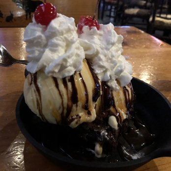 Twin Peaks - TWIN PEAKS SUNDAE - Sports Bars Near Me - Austin, Texas Twin Peaks - TWIN PEAKS SUNDAE - Sports Bars Near Me - Austin, Texas