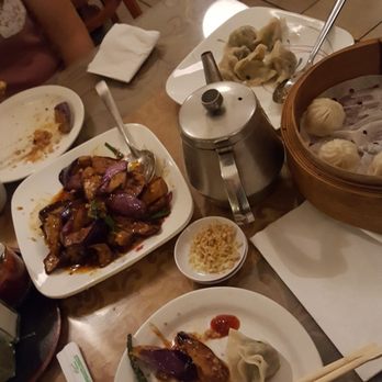 Dew Drop Inn - Dumplings, dumplings, eggplant, greenbeans - Chinese Near Me - Honolulu, Hawaii Dew Drop Inn - Dumplings, dumplings, eggplant, greenbeans - Chinese Near Me - Honolulu, Hawaii