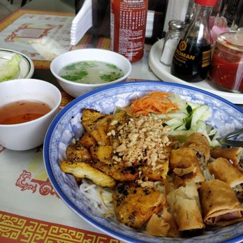 Pho 88 - Chicken rice vermicelli noodle bowl - Vietnamese Near Me - Mobile, Alabama
