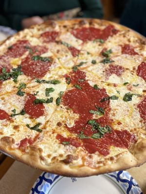 Louie & Ernie's Pizza by null