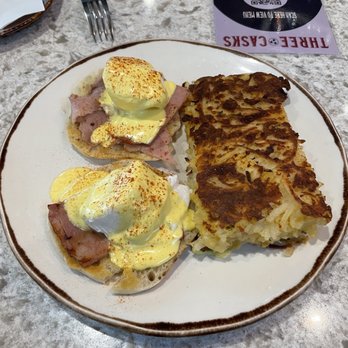 Three Casks - Eggs Benedict - American Near Me - Nashville, Tennessee