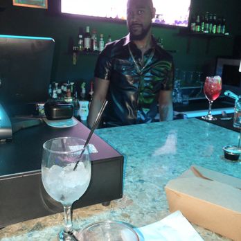 Flexx Lounge - Lounges Near Me - Missouri City, Texas