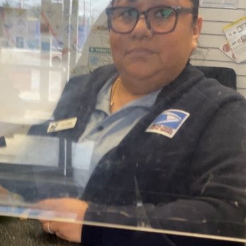 US Post Office - This is Gloria, the girl everyone complains about on all the bad reviews. Biggest loser In this place. - Post Offices Near Me - Pico Rivera, California