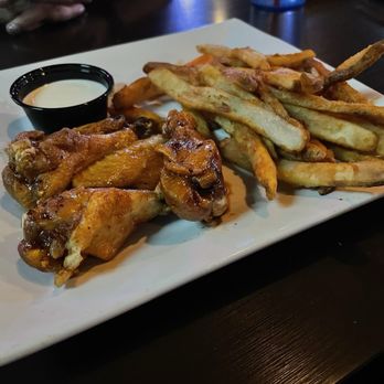 Flowing Tide Pub 4 - Sports Bars Near Me - Sparks, Nevada