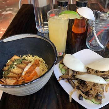 Oni - Garlic Chile Noodles w/ tofu and  Shiitake Steam Buns - Ramen Near Me - Albuquerque, New Mexico
