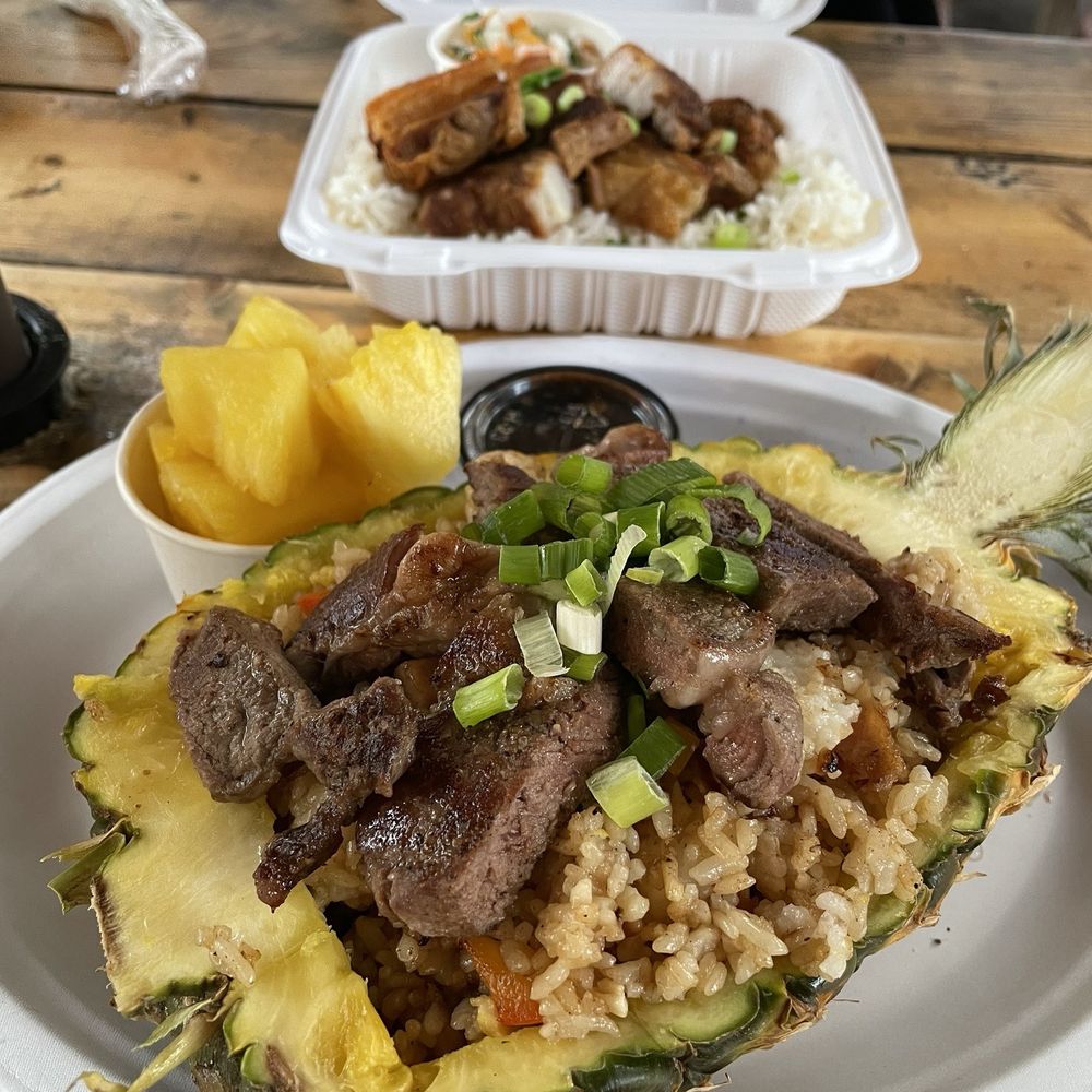 HI Shack - Pineapple fried rice with ribeye steak & lechon kiwali - Tacos Near Me - Honolulu, Hawaii