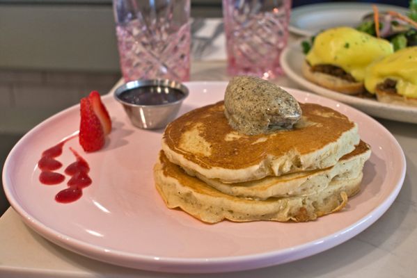 Sisters & Co by null