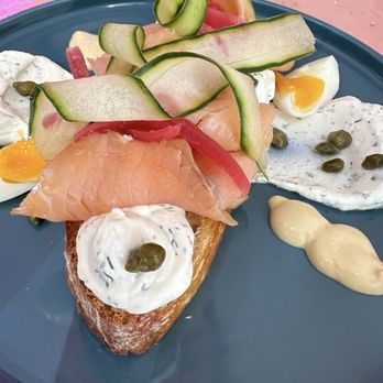 Restaurante Moya Brunch - Salmon toast - Breakfast & Brunch Near Me - Seville, SE Restaurante Moya Brunch - Salmon toast - Breakfast & Brunch Near Me - Seville, SE
