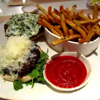 ABC Kitchen - Salty Kobe burger - Breakfast & Brunch Near Me - New York, New York