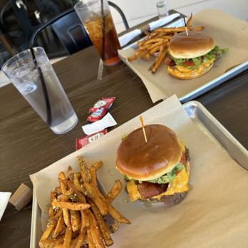 828 Cafe - Breakfast & Brunch Near Me - Franklin, North Carolina