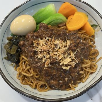Noriega Cafe - Pork Dry Noodles with egg and veggies - Japanese Near Me - San Francisco, California