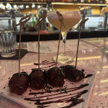 The Vesper - Cocktail Bars Near Me - Campbell, California