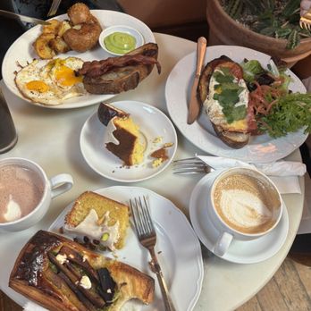 The Dutchess - Market vegetable danish Olive oil cake Hot chocolate - Cafes Near Me - Ojai, California The Dutchess - Market vegetable danish Olive oil cake Hot chocolate - Cafes Near Me - Ojai, California