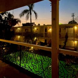 14 West - Pool at sunset