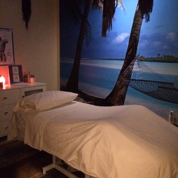 Susan Barrett, LMT - Beautiful settings that Susan has in the room where u will be getting the massage - Massage Therapy Near Me - Las Vegas, Nevada Susan Barrett, LMT - Beautiful settings that Susan has in the room where u will be getting the massage - Massage Therapy Near Me - Las Vegas, Nevada
