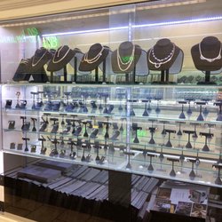 Gold Breeze Jeweler - Beautiful jewelry display selection.
