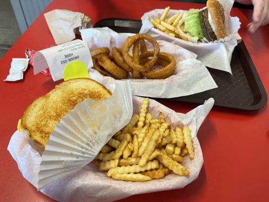 Don & Jo's Drive-In by null