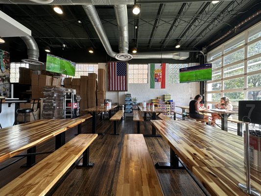 Pi-Napo Pizzeria by null