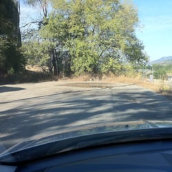 Budget Rent A Car - This is the dead-end Budget's GPS machine took me to. Note the ACTUAL highway on the right.