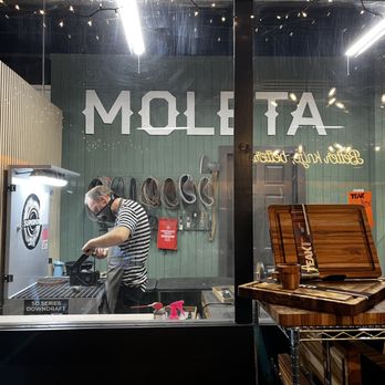 Moleta Artisanal Sharpening - Man at work - Knife Sharpening Near Me - Brookfield, Wisconsin