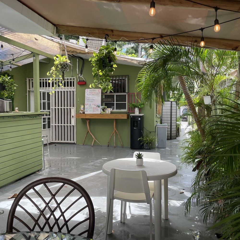 Cafe MAM - Adorable seating - Vegetarian Near Me - Isla Verde, Puerto Rico