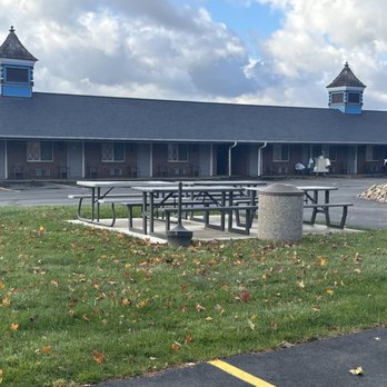 Frankenmuth Motel - Outside the rooms +smoking area - Hotels Near Me - Frankenmuth, Michigan Frankenmuth Motel - Outside the rooms +smoking area - Hotels Near Me - Frankenmuth, Michigan