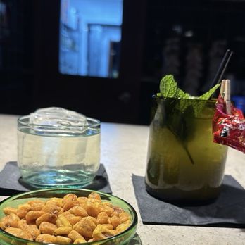 The Dustland - The Amarillo and The Stingray - Lounges Near Me - Las Vegas, Nevada