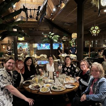Damon's Steak House - The family IG: @ammysalamii - Steakhouses Near Me - Glendale, California