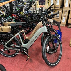 Aventon