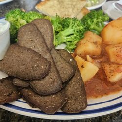 Zorba's Greek Restaurant - Greek combo platter with Gyro meat
