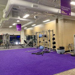 Anytime Fitness - Turf and Functional training area