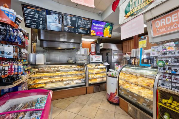 Delicias Cuban Bakery by null
