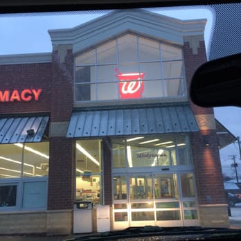 Walgreens - the entrance to a pharmacy - Drugstores Near Me - Chicago, Illinois