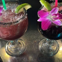 Trapala Restaurant - Margarita de jamaica y blackberry