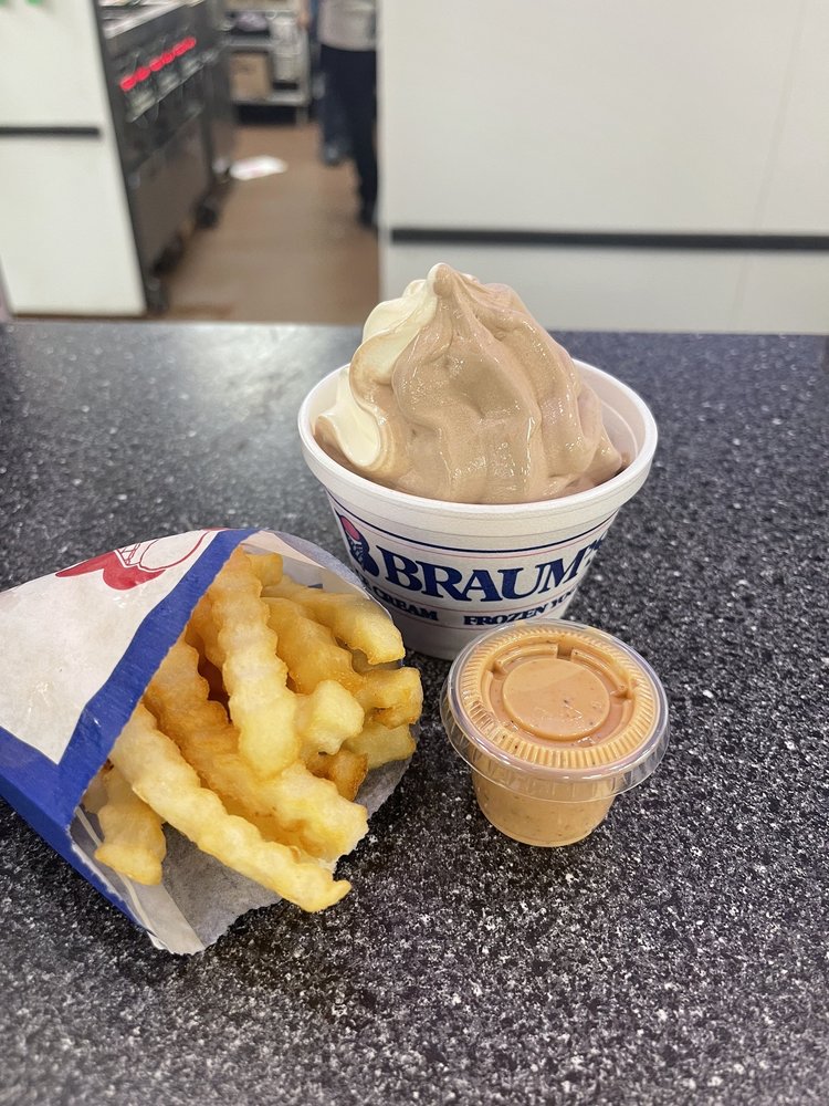 BRAUMS Updated September 2024 19 Reviews 905 University Ave, Lubbock, Texas Fast Food