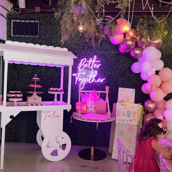 Vow Pop - Super cute balloon arch - Venues & Event Spaces Near Me - Modesto, California