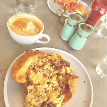 Pop Over Eatery - Breakfast & Brunch Near Me - Mystic, Connecticut