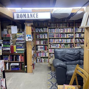 White Mountain Books - I wanted to live in this place! - Bookstores Near Me - Show Low, Arizona