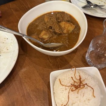 Chef Burma - Burmese Beef Curry with Potatoes and Coconut Rice - Burmese Near Me - Sacramento, California Chef Burma - Burmese Beef Curry with Potatoes and Coconut Rice - Burmese Near Me - Sacramento, California