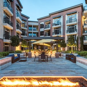 2222 SMITH STREET - 70 Photos & 29 Reviews - 2222 Smith St, Houston ...