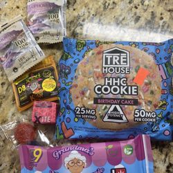 Lil Buddha - Yummies!
