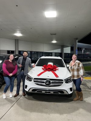 MERCEDES-BENZ OF WEST COVINA SALES SHOWROOM - Updated February 2026