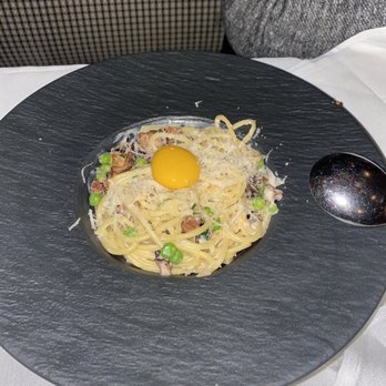 Crossroads Kitchen - Spaghetti Carbonara (gluten free option) - Vegan Near Me - Los Angeles, California Crossroads Kitchen - Spaghetti Carbonara (gluten free option) - Vegan Near Me - Los Angeles, California